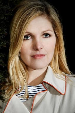 Photo of Sarah Cracknell