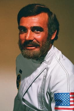 Photo of Robert Gunner