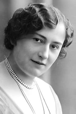 Photo of Gertrud Arnold