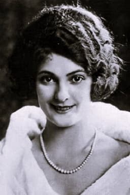 Photo of Priscilla Dean