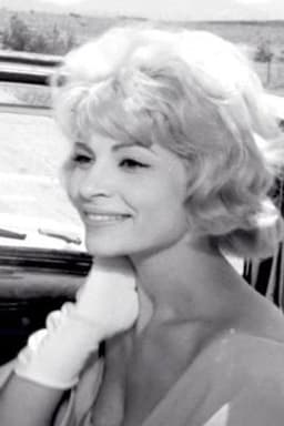 Photo of Niki Linardou