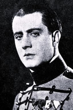 Photo of Mario Carillo