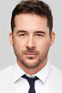 Photo of Barry Sloane