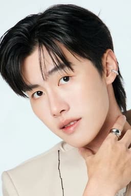 Photo of Theepakorn Kwanboon