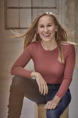 Photo of Stephanie Torns