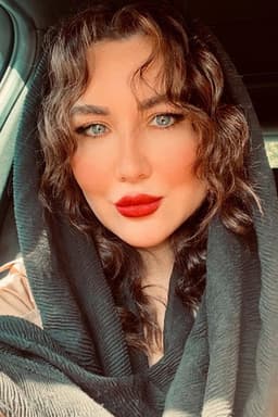 Photo of Nazanin Solhjoo
