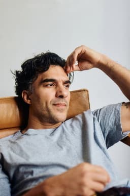 Photo of Farzad Farzaneh