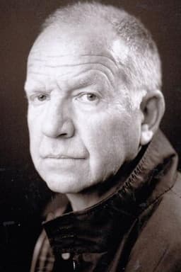 Photo of Tom Chadbon