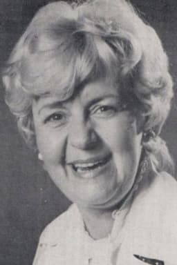 Photo of Lynne Perrie