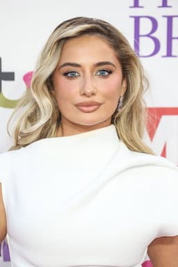Photo of Saffron Barker