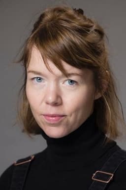 Photo of Anna Maxwell Martin