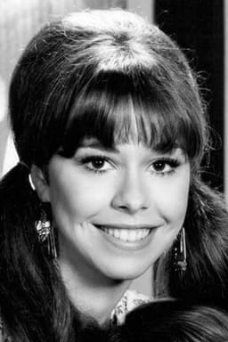 Photo of Elaine Giftos