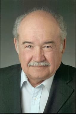 Photo of Everett Sifuentes