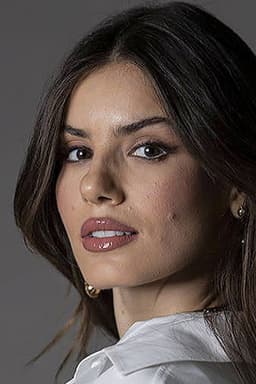 Photo of Camila Queiroz