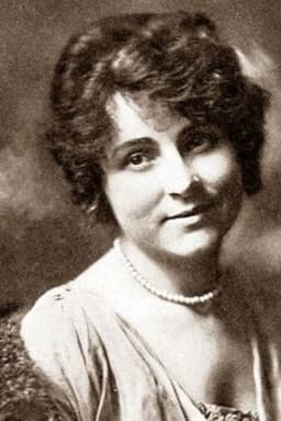 Photo of Stella LeSaint
