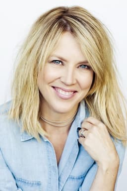 Photo of Julie Bélanger