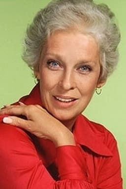 Photo of Julianna McCarthy