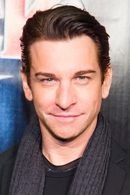 Photo of Andy Karl