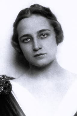 Photo of Margarete Schön