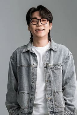 Photo of Song Pylgeun