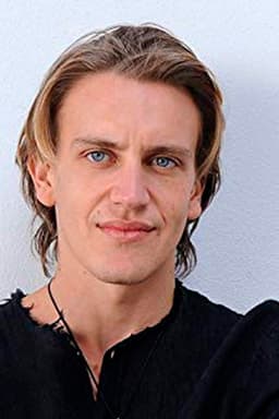 Photo of Nathan Macchioni