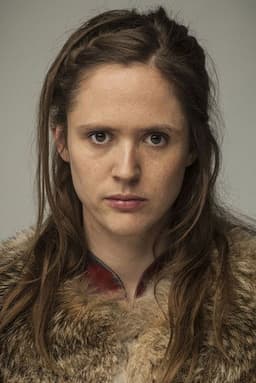 Photo of Emily Cox