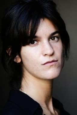 Photo of Suzanne Lindon