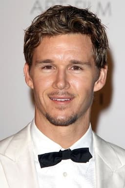 Photo of Ryan Kwanten