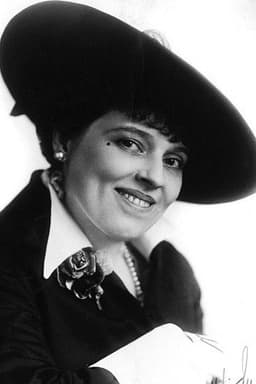 Photo of Betty Scott