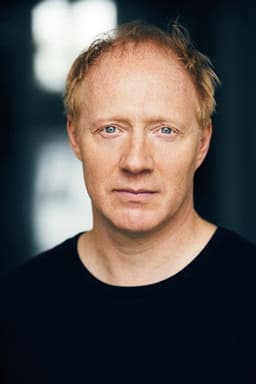 Photo of Simon Schwarz