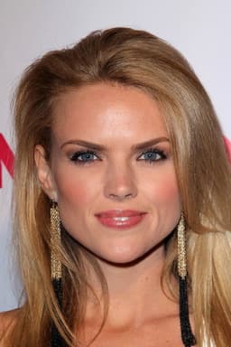 Photo of Erin Richards