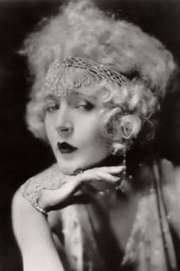 Photo of Mae Murray