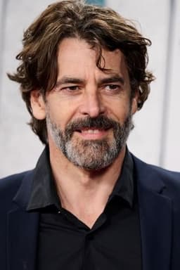 Photo of Eduardo Noriega