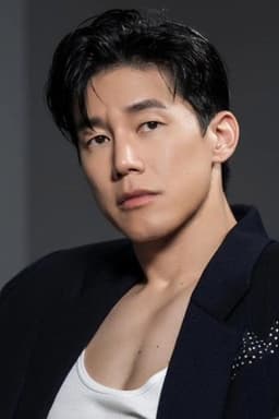Photo of Kim Moo-yul