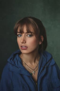 Photo of Zoe Brough