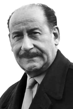 Photo of Pierre Dux