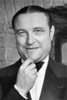Photo of Frank Vosper