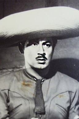 Photo of Roberto G. Rivera