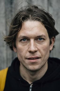 Photo of Simon Stålenhag