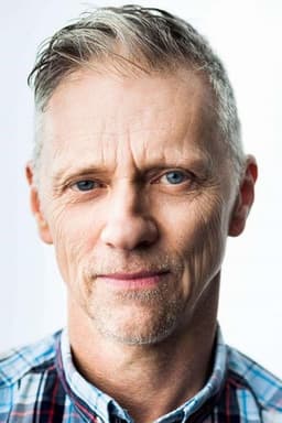 Photo of Mark Hennessy
