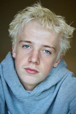 Photo of Leo Ashton
