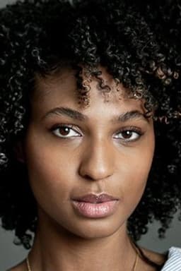 Photo of Ayomi Domenica