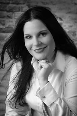 Photo of Genia Kühmeier