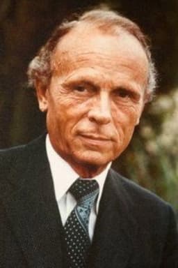 Photo of Peter Thomas