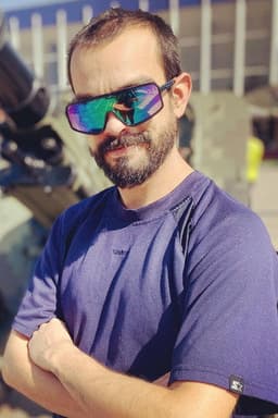 Photo of Álvaro Mora
