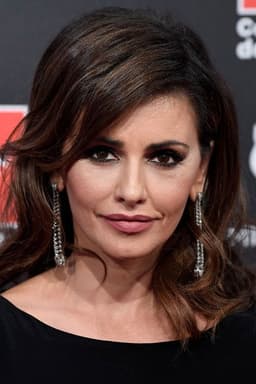 Photo of Mónica Cruz