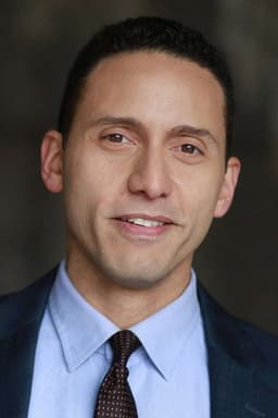 Photo of Elliot Villar