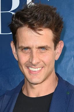 Photo of Joey McIntyre