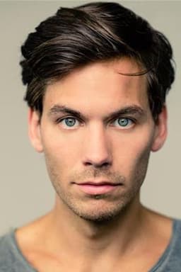Photo of Alex Mills