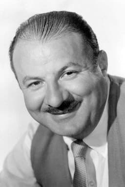 Photo of Lou Jacobi
